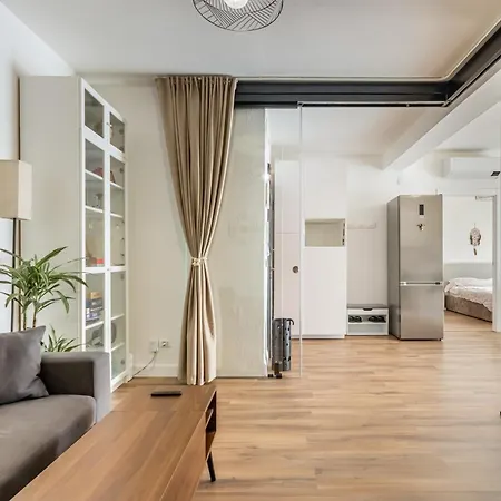 Lejlighed Guesthost - Bright Near Mestre Station *